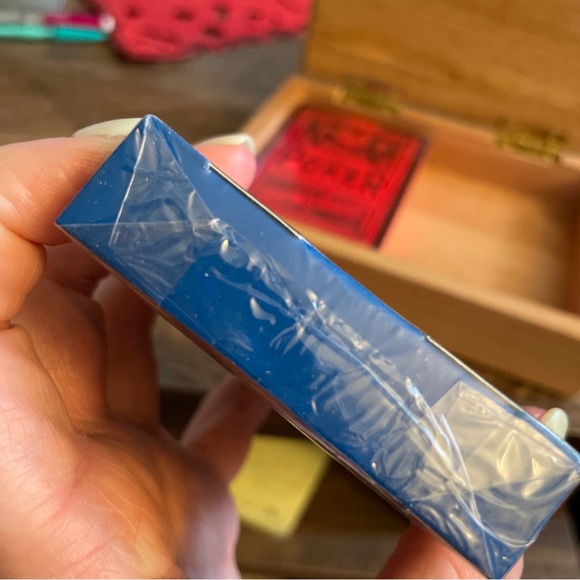 Aces Over Kings Two Decks of Poker Cards in Wood Box Sealed Decks - Picture 7 of 9